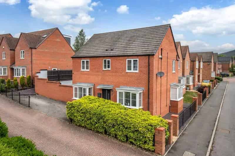 4 Bedroom Detached House for Sale Cofton Hackett