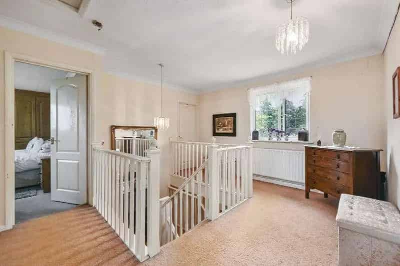 4 bed house for sale