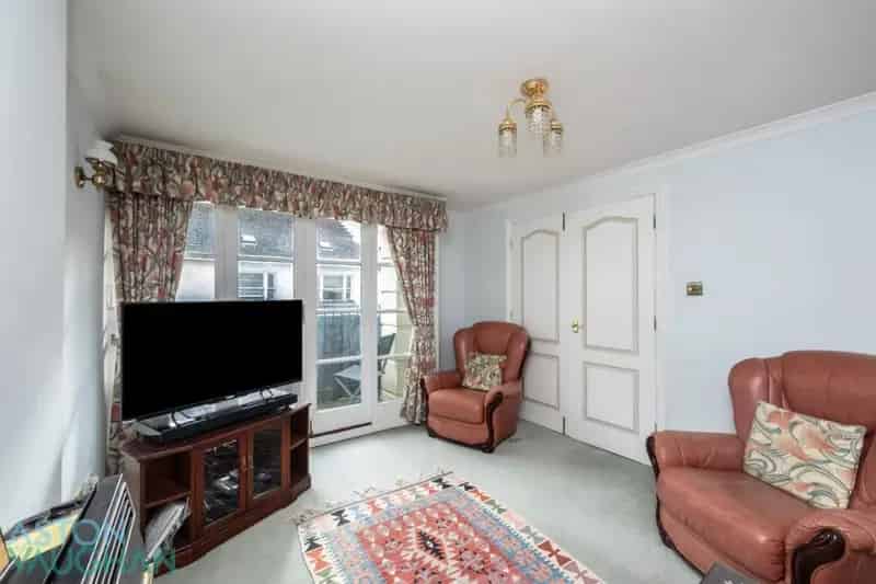 3 Bedroom Mews House for Sale Kemptown Garage Parking