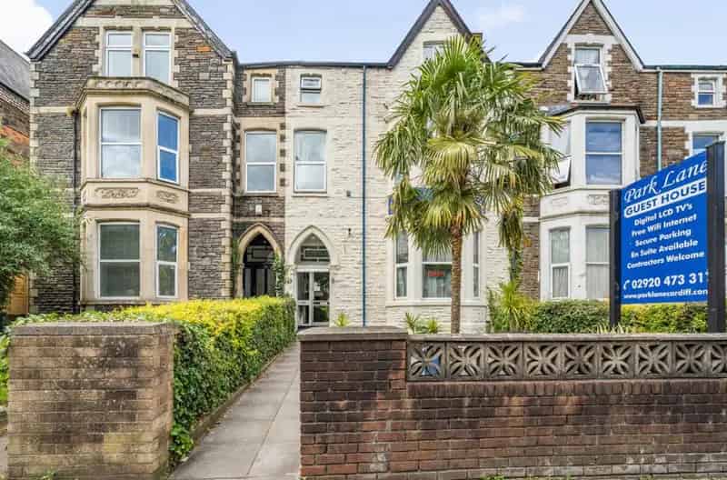 15 Bedroom Guest House Investment Opportunity