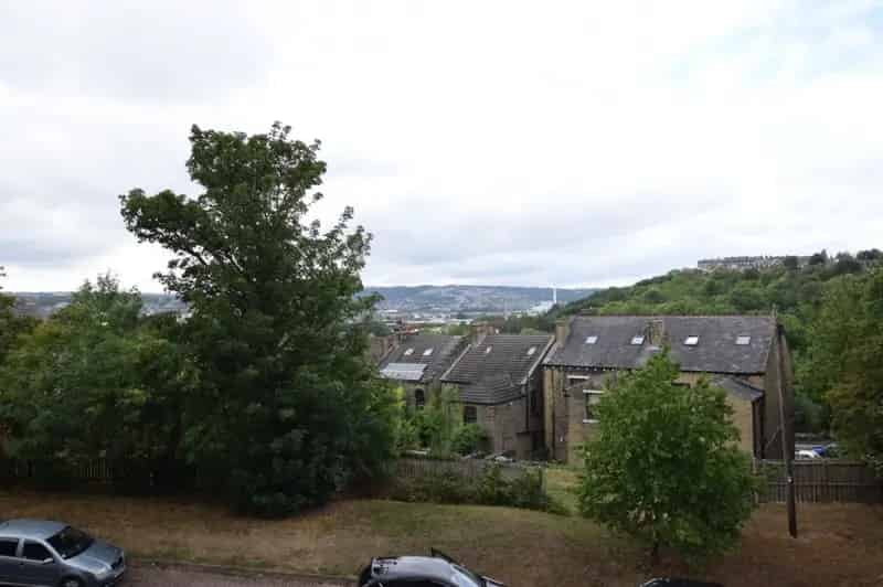 3 bedroom House
 To Rent