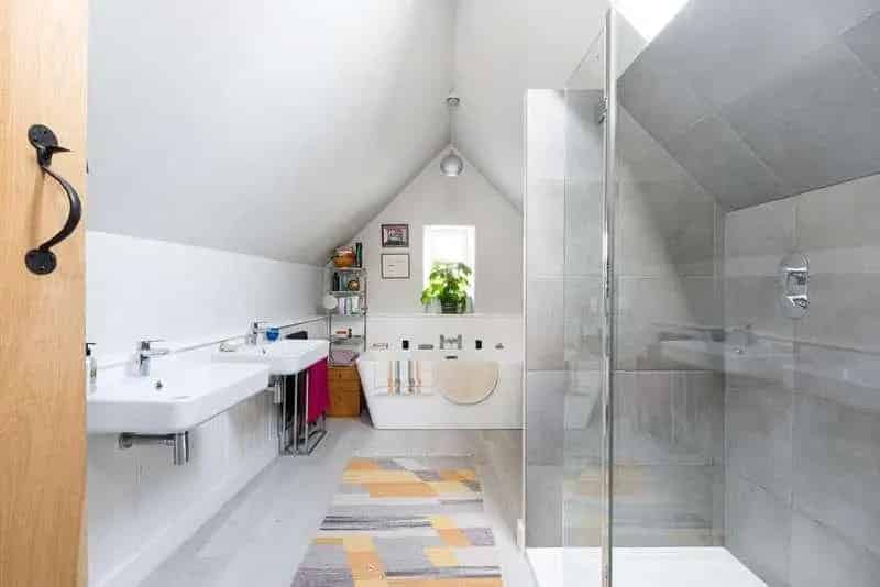 3 Bed Cotswold Barn Conversion for Sale