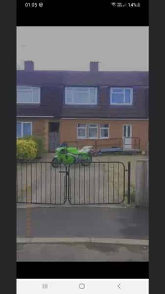 3 Bed Semi Detached House with Large Garden and Shed