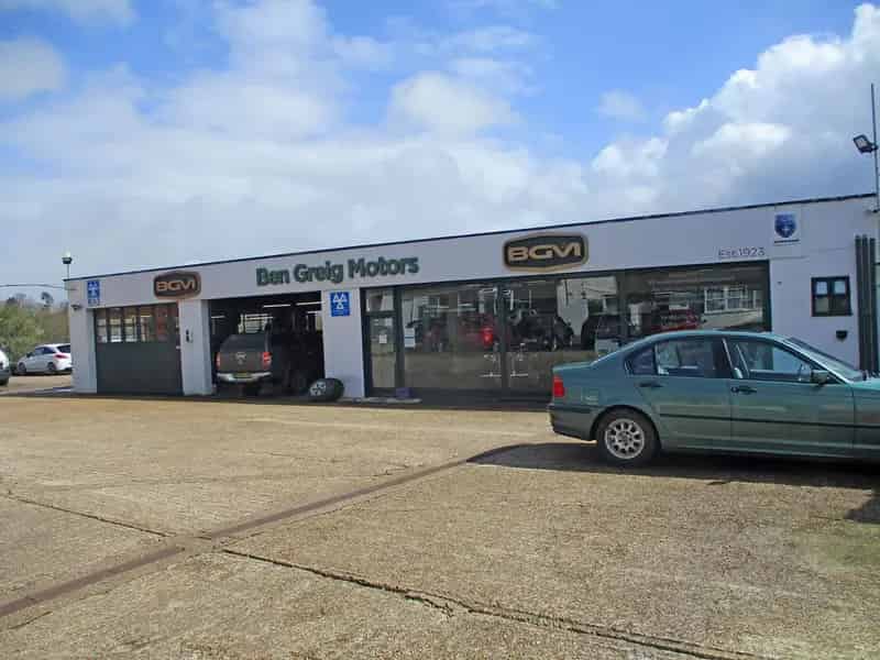 Workshop and Car Showroom to Let 3350 sq ft
