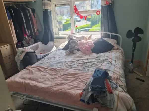 3 Bed Semi Detached Corner House with Driveway and Gardens