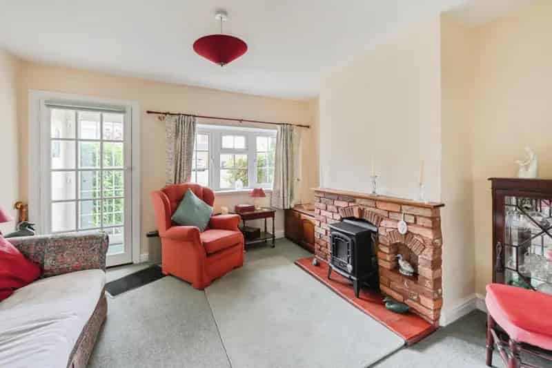 2 Bedroom House For Sale Near City Centre