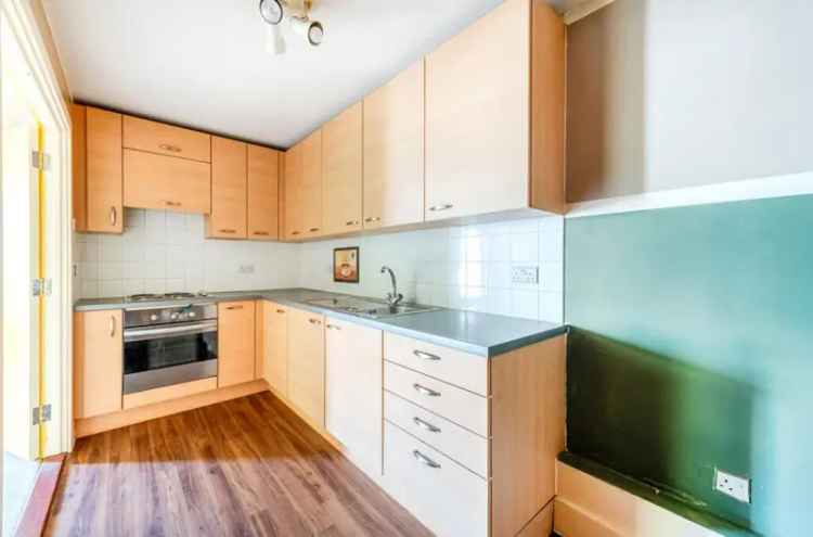 1 Bedroom Apartment For Sale Needs Modernisation