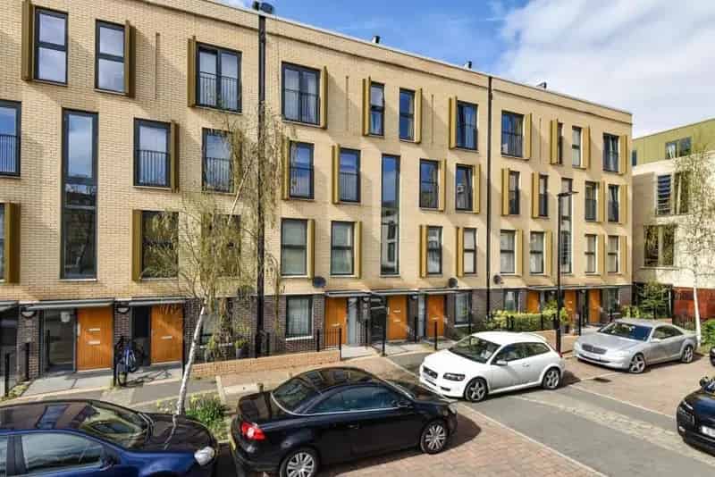 Flat For Rent , London, England