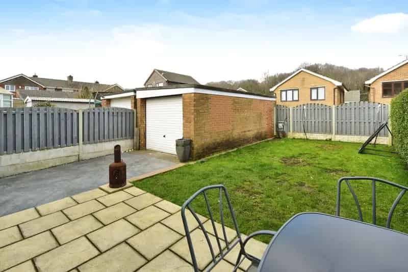 3 Bedroom Semi Detached House for Sale Sheffield S9