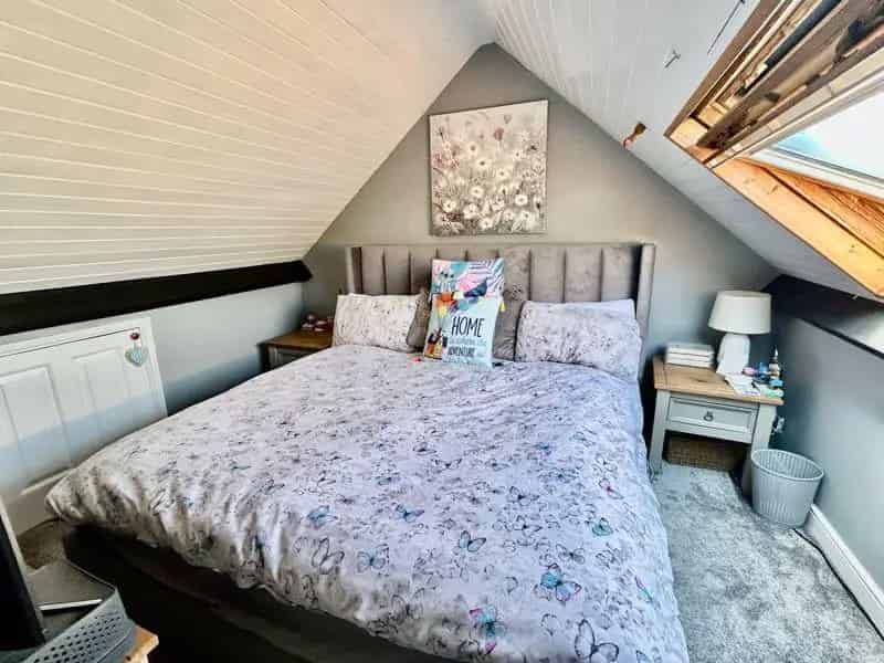 3 Bed House For Sale Large Garden Forest Views Off Road Parking