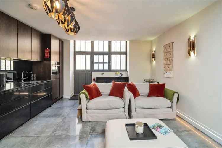 1 Bed Flat - Others with 1 Reception Room
