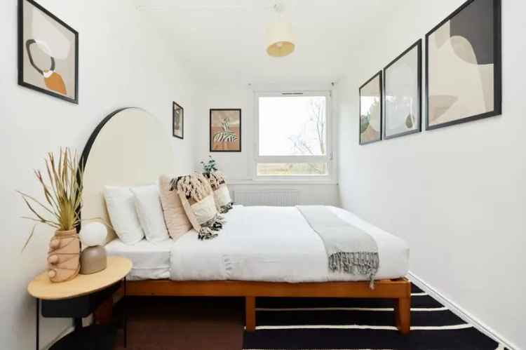 3 Bedroom Flat for Sale near Oval Station London SE5