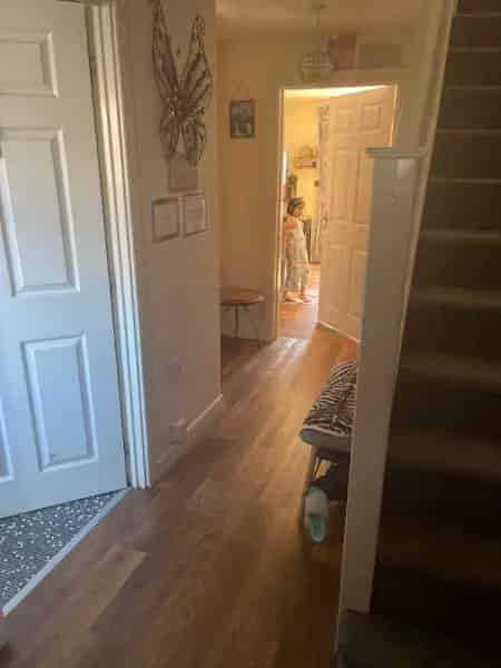 2 Double Bedrooms 2 Toilets Private Garden Driveway House
