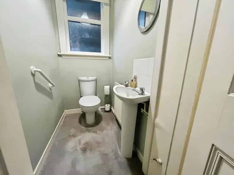 4 Bed Semi Detached House For Sale
