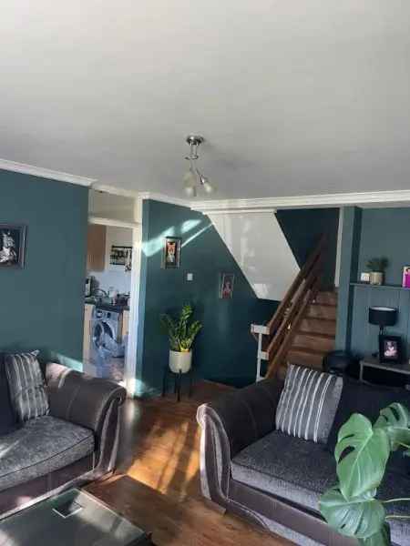 2 Bed Split Level Maisonette East Dulwich SE22 Private Balcony