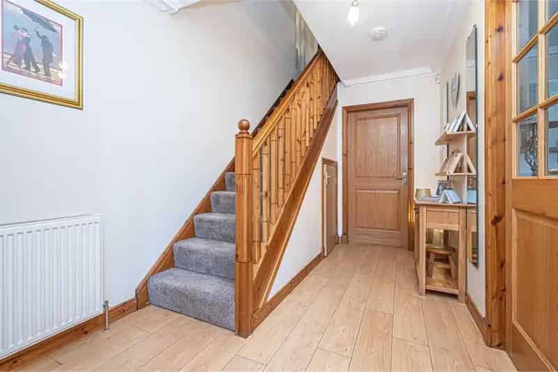 3 Bed House - Terraced with 2 Reception Rooms