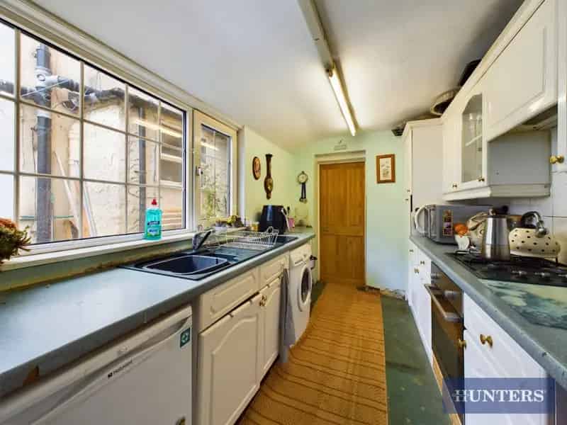 7 Bedroom House For Sale in Scarborough Near Beach