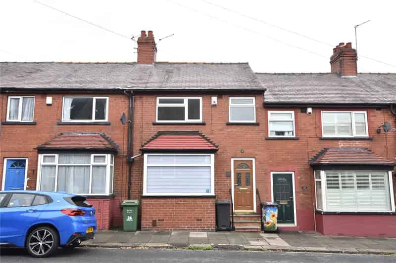 Stunning Three Bedroom Terrace House in Bramley