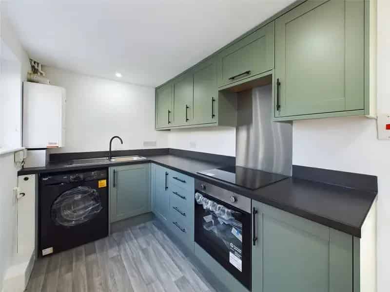 3 Bedroom Terraced House for Sale Near Canal River Beaches