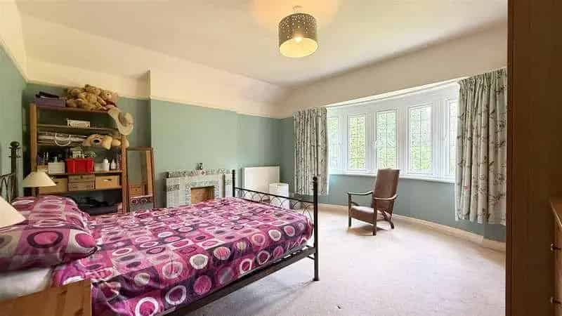 4 Bed Detached House for Sale in Branksome Park