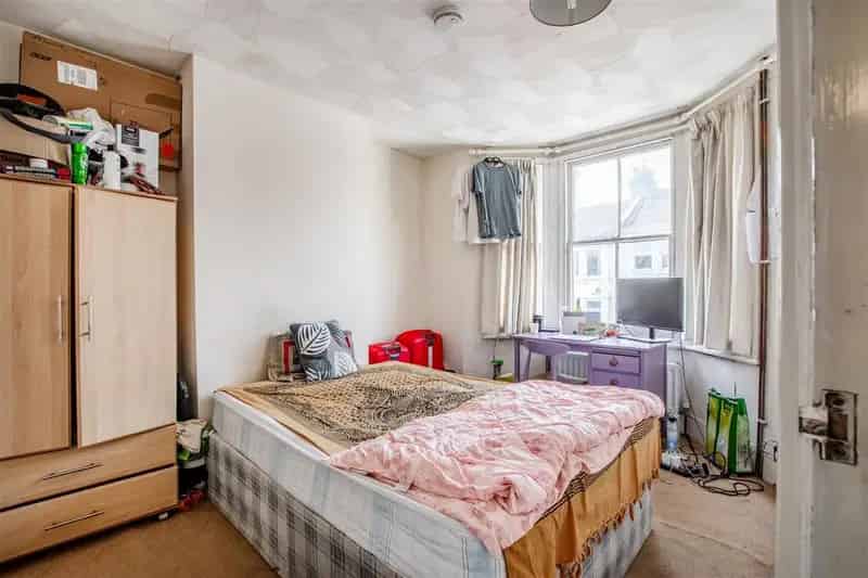 7 Bedroom House for Sale