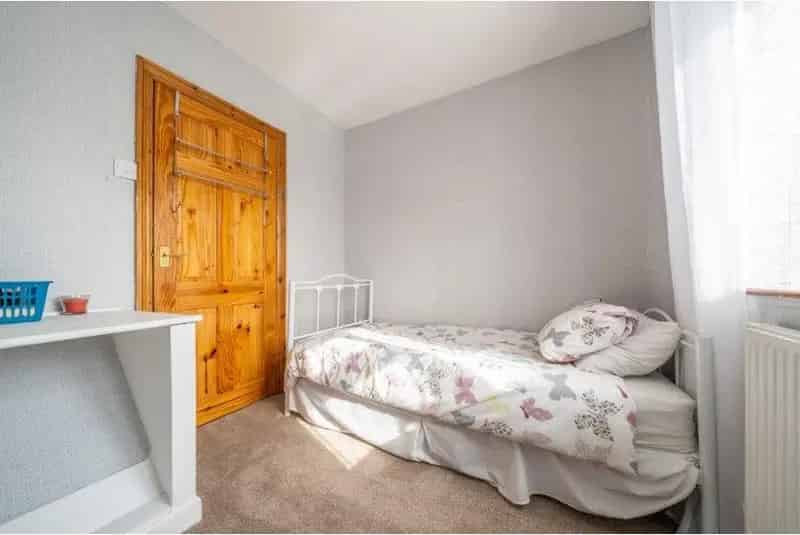 3 Bed Semi-Detached House for Sale