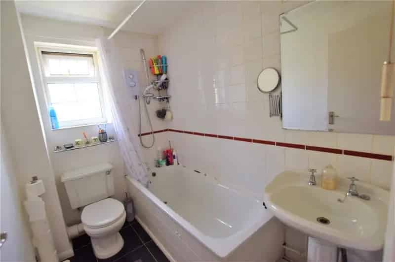 2 Bed Property for Sale