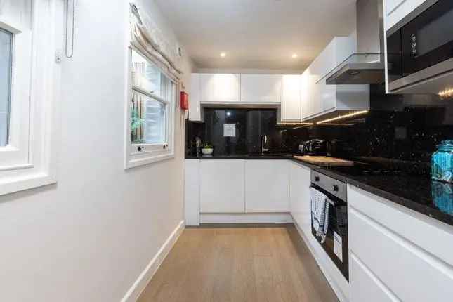 Luxury 3-Bedroom Apartment Kensington Court W8 All Bills Included