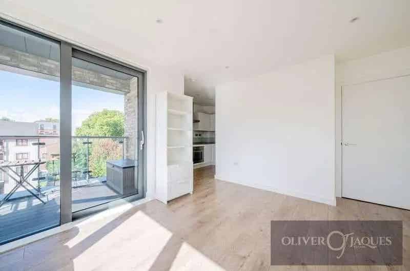 1 bed flat for sale