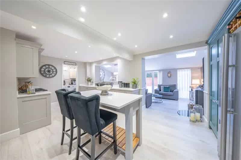 Four Bedroom Detached House with Open Plan Living and Garden Room