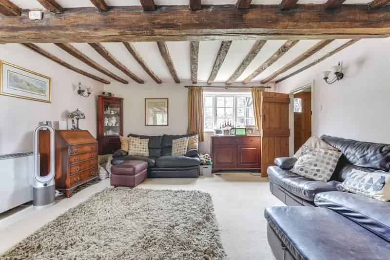 6 Bedroom Grade II Listed Farmhouse with Golf Green