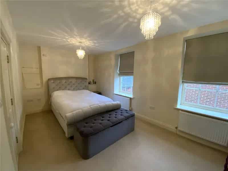 2 Bedroom Apartment Marlborough Town Centre December Availability