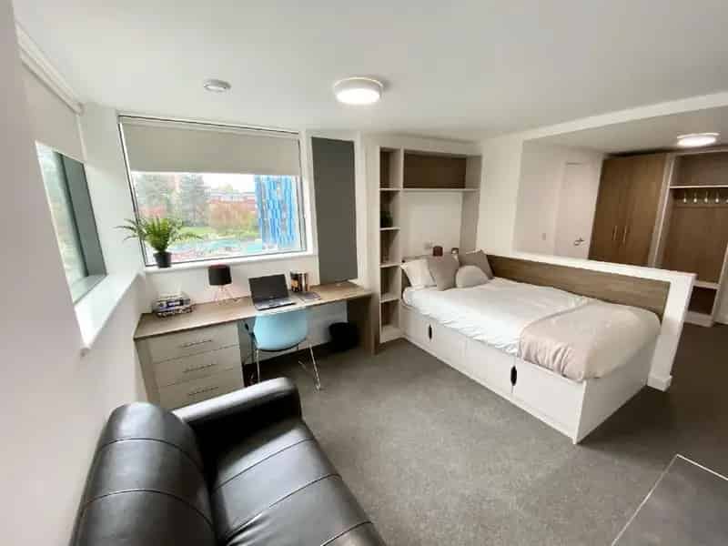 Student Studio Flat Birmingham - Bills Included