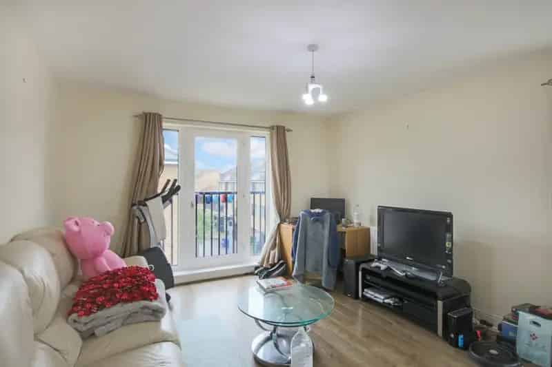 2 bedroom Flat
 To Rent