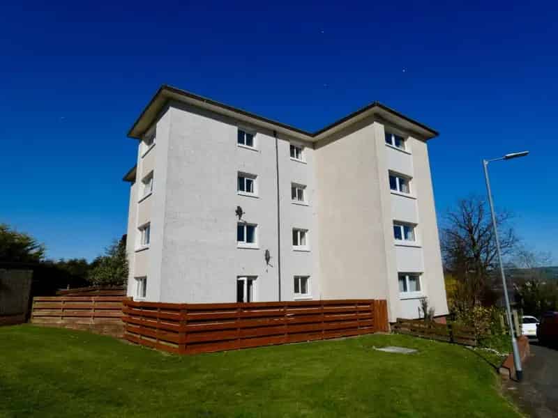 2 Bedroom Maisonette For Sale Dumfries Private Garden