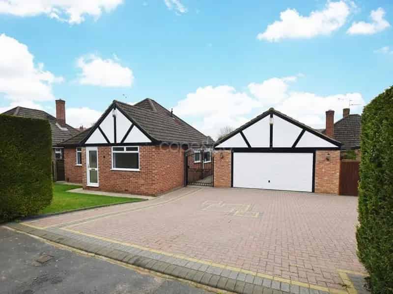 2 Bedroom Detached Bungalow to Rent