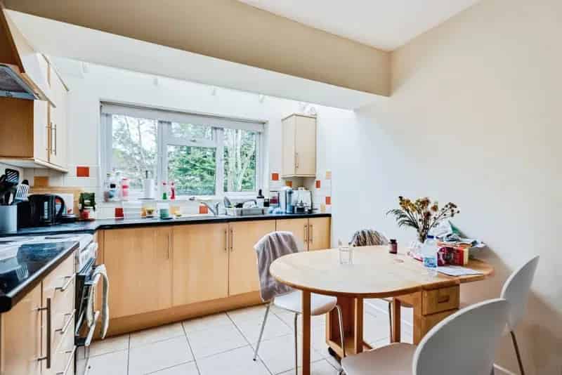 Four Bedroom Semi-Detached House HMO Headington Oxford