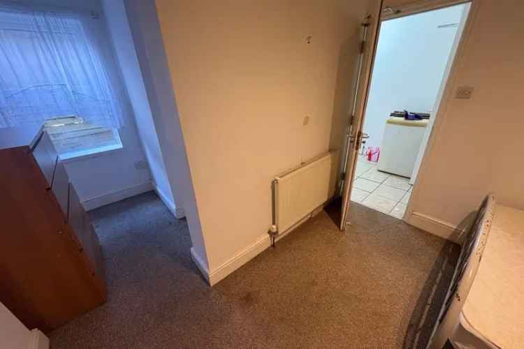 Fully Furnished Double Room Kingsthorpe NN2 Bills Included