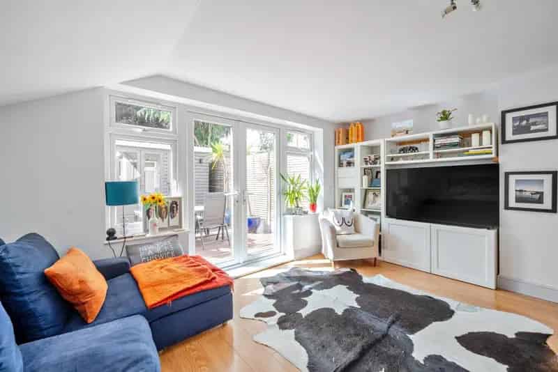Hammersmith Garden Flat Two Double Bedrooms Two Bathrooms Garden Office