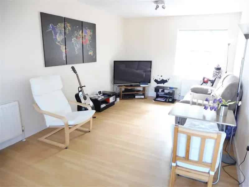 Flat For Rent , Brentwood, England