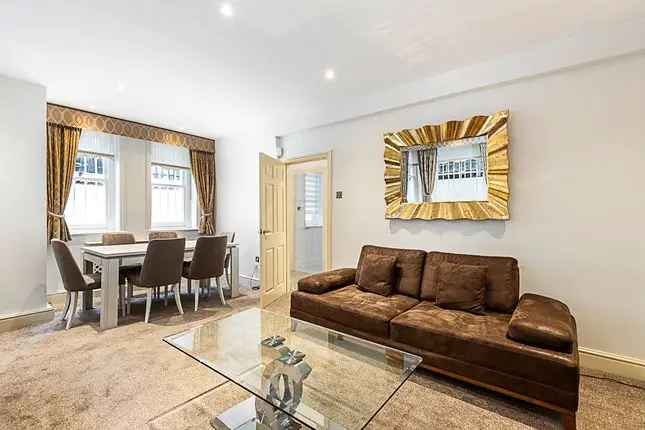 Luxury 3-Bedroom Flat Rental Cornwall Gardens London