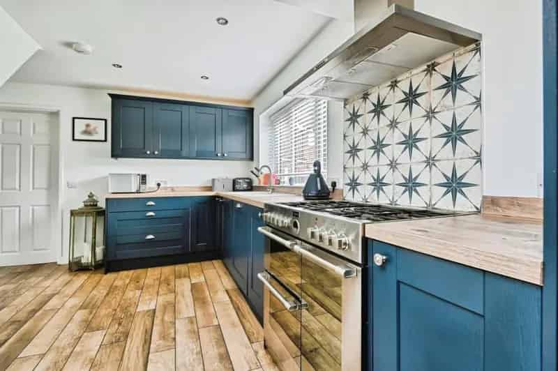 3 Bedroom Extended Semi-Detached House For Sale