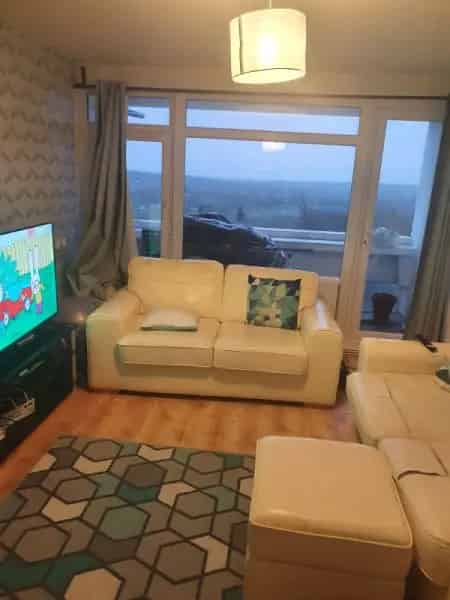 Richmond Park View 2-Bedroom Flat Balcony Separate Bathroom