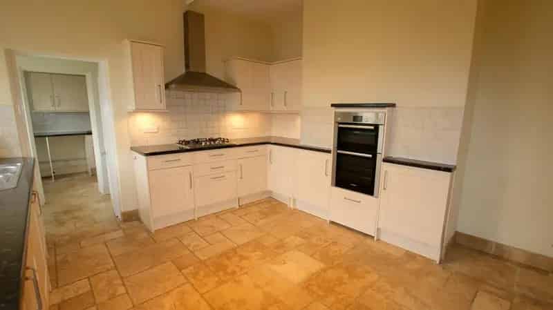 3 Bedroom Semi-Detached House for Sale Cheltenham