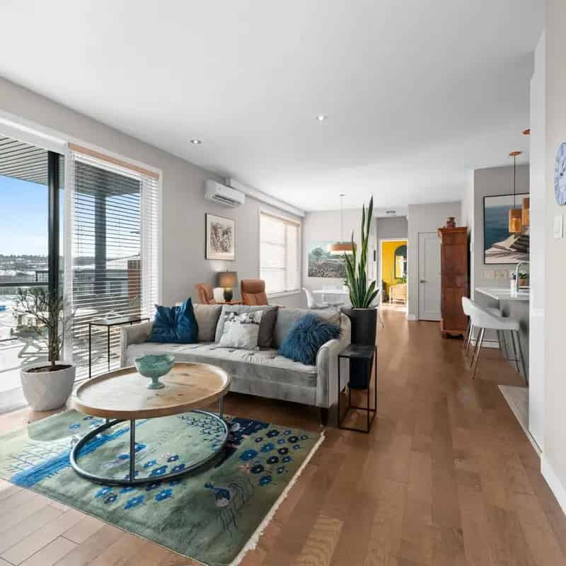 Luxury Condo for Sale near Lac Boivin