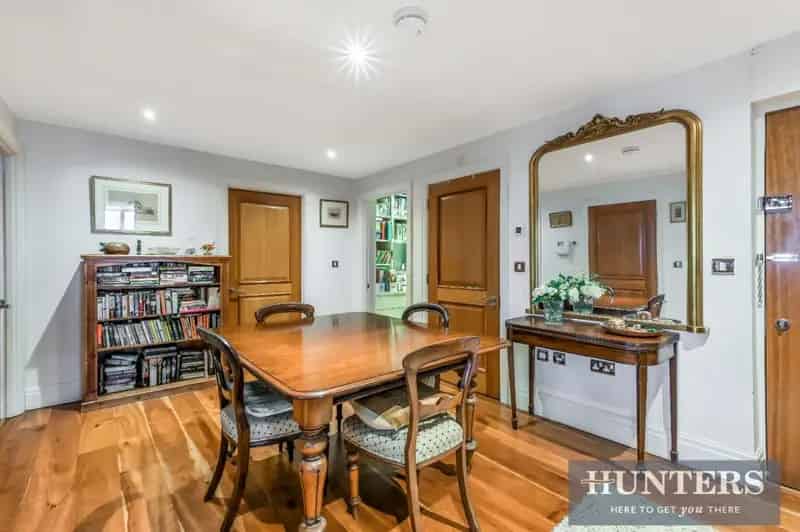 3 Bedroom Riverside Apartment For Sale 1688 SQ FT