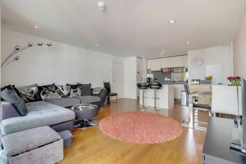 2 Bedroom Flat To Rent Available 03112025