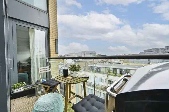 Spacious Fitzrovia Maisonette Near Oxford Street