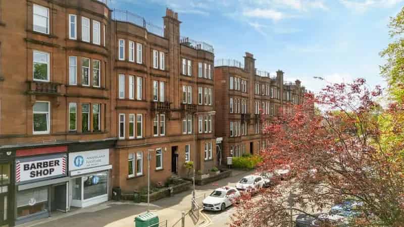 2 Bedroom Flat for Sale Jordanhill School Catchment
