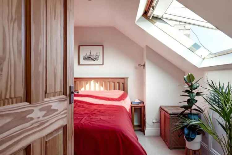 4 Bedroom Terraced House for Sale Near Parks